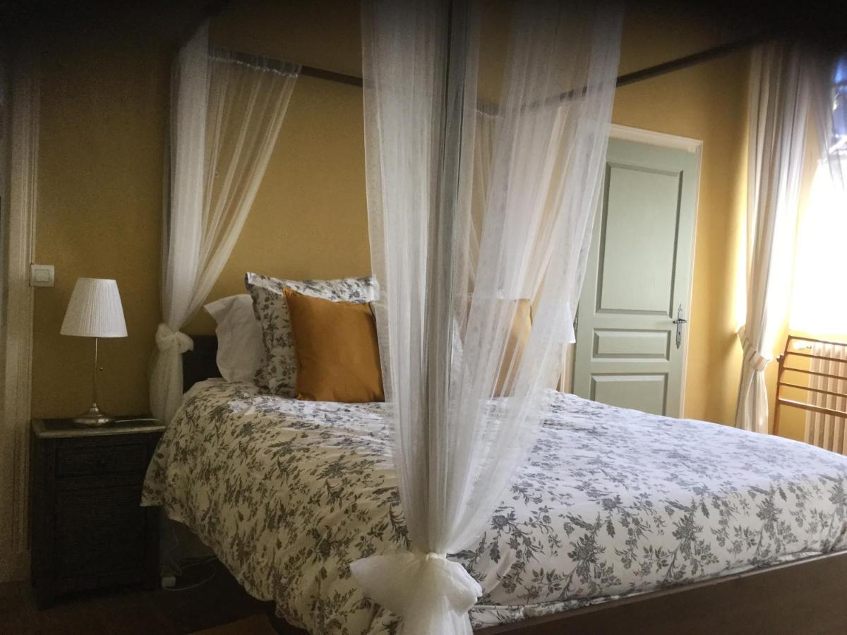 Maison Delmas Bed & Breakfast Puy-l'Eveque Exterior photo